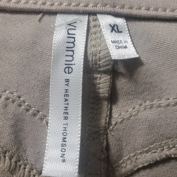 Yummie NWT Sz XL Dena Skimmer Ponte Pant Taupe - Picture 10 of 12